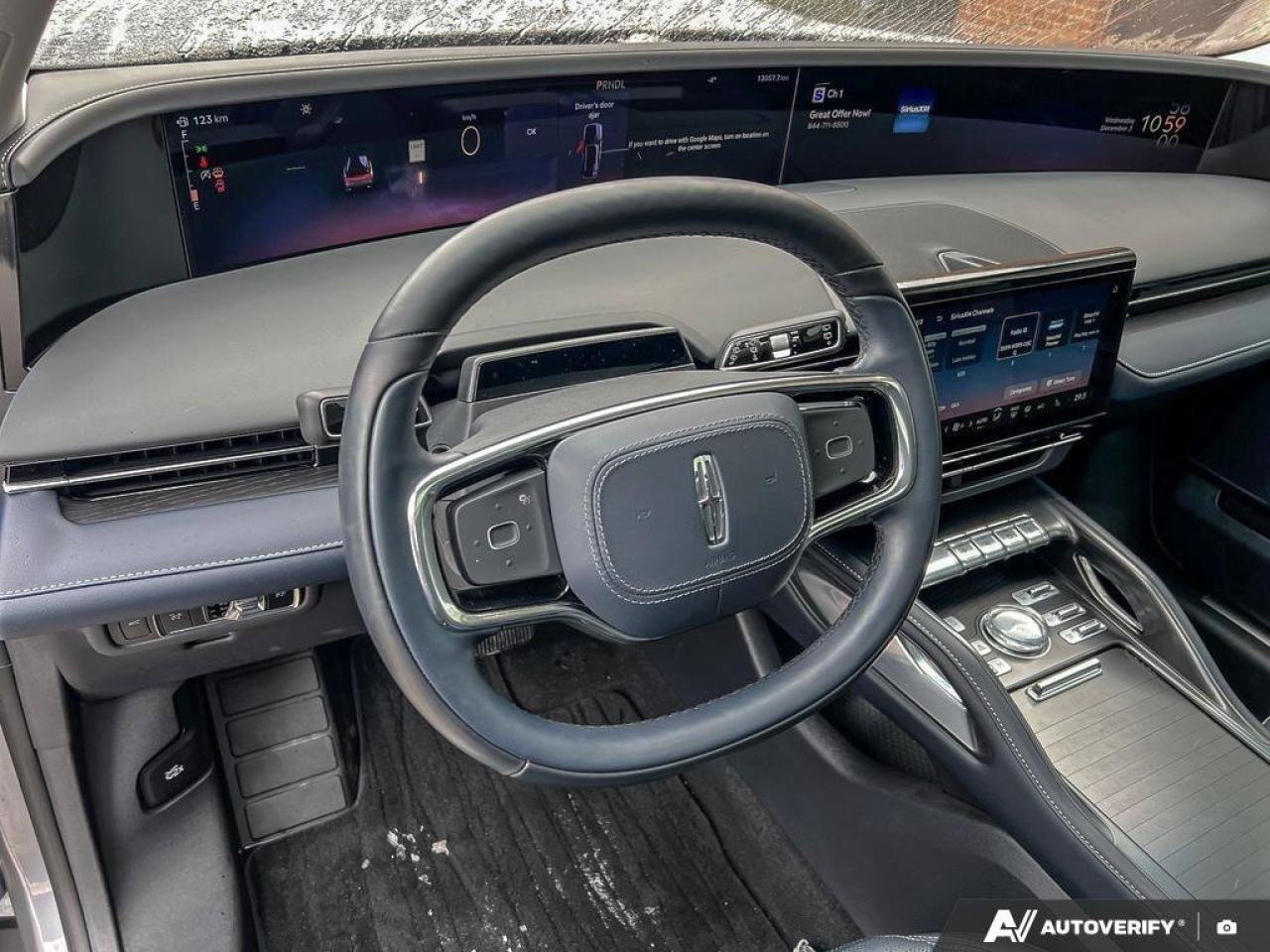 2024 Lincoln Nautilus Reserve   ONE OWNER   LOW KMS   MOONROOF ONE OWNER Photo