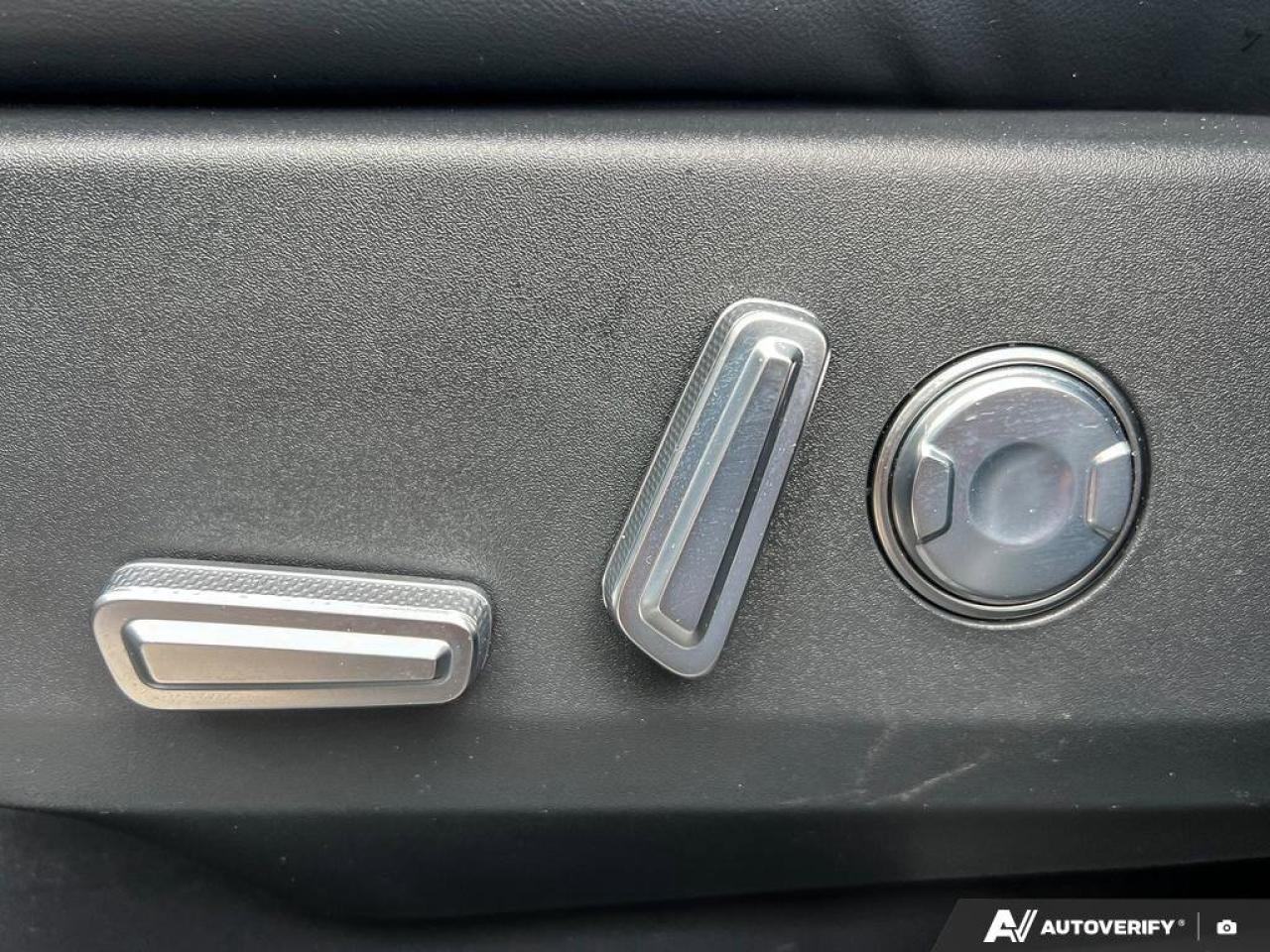 2024 Lincoln Nautilus Reserve   ONE OWNER   LOW KMS   MOONROOF ONE OWNER Photo