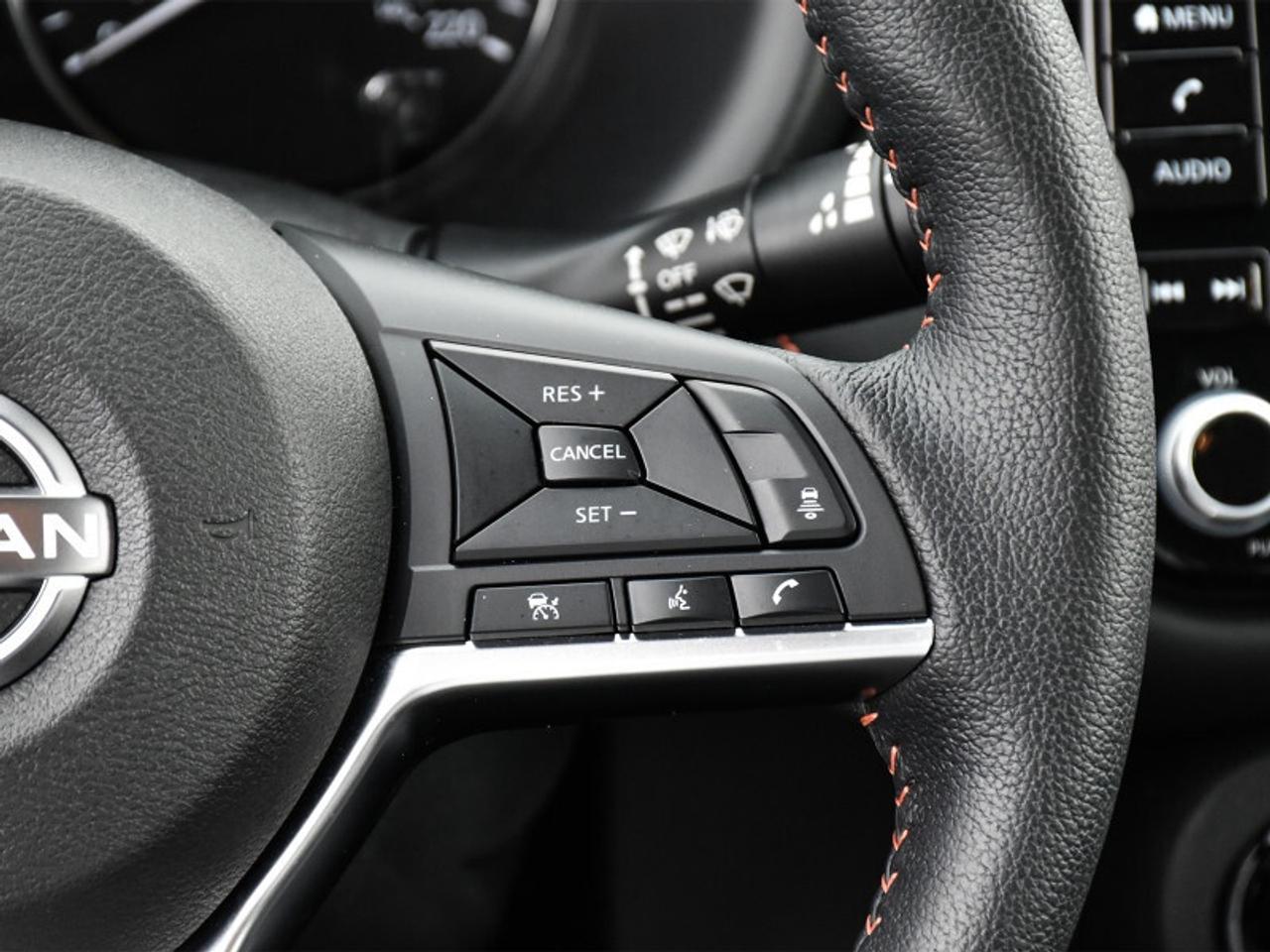 2023 Nissan Kicks SR   Heated Seats   Remote Start   Apple CarPlay Photo