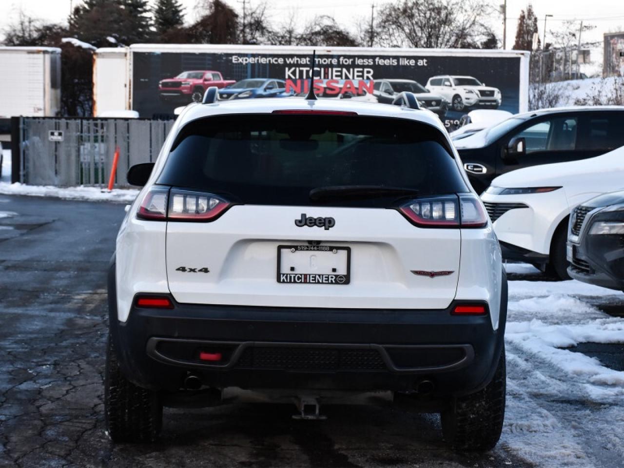 2019 Jeep Cherokee Trailhawk   Leather   CarPlay   Android Auto   Hea Photo4