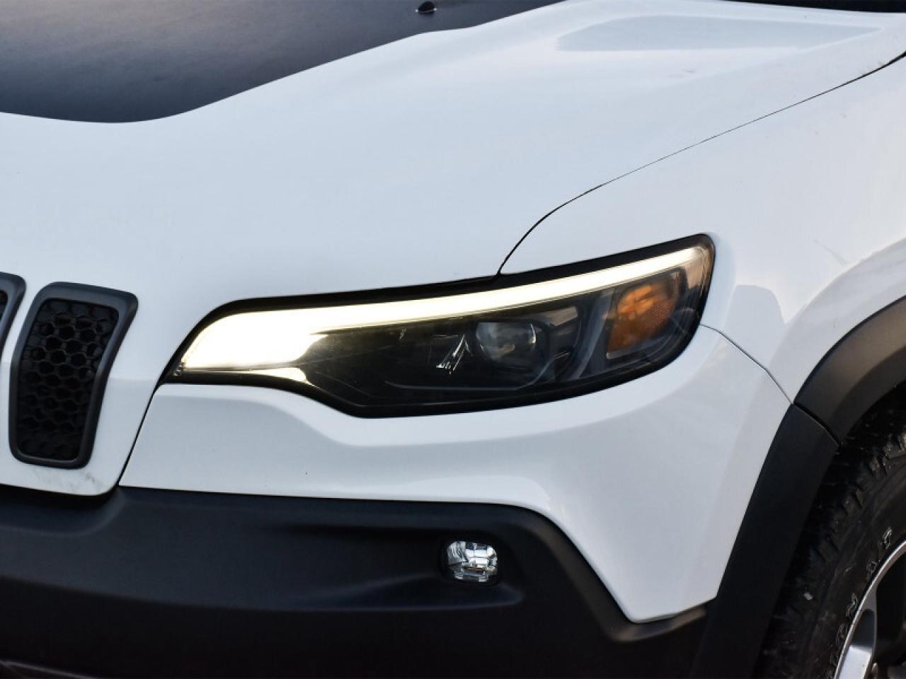 2019 Jeep Cherokee Trailhawk   Leather   CarPlay   Android Auto   Hea Photo