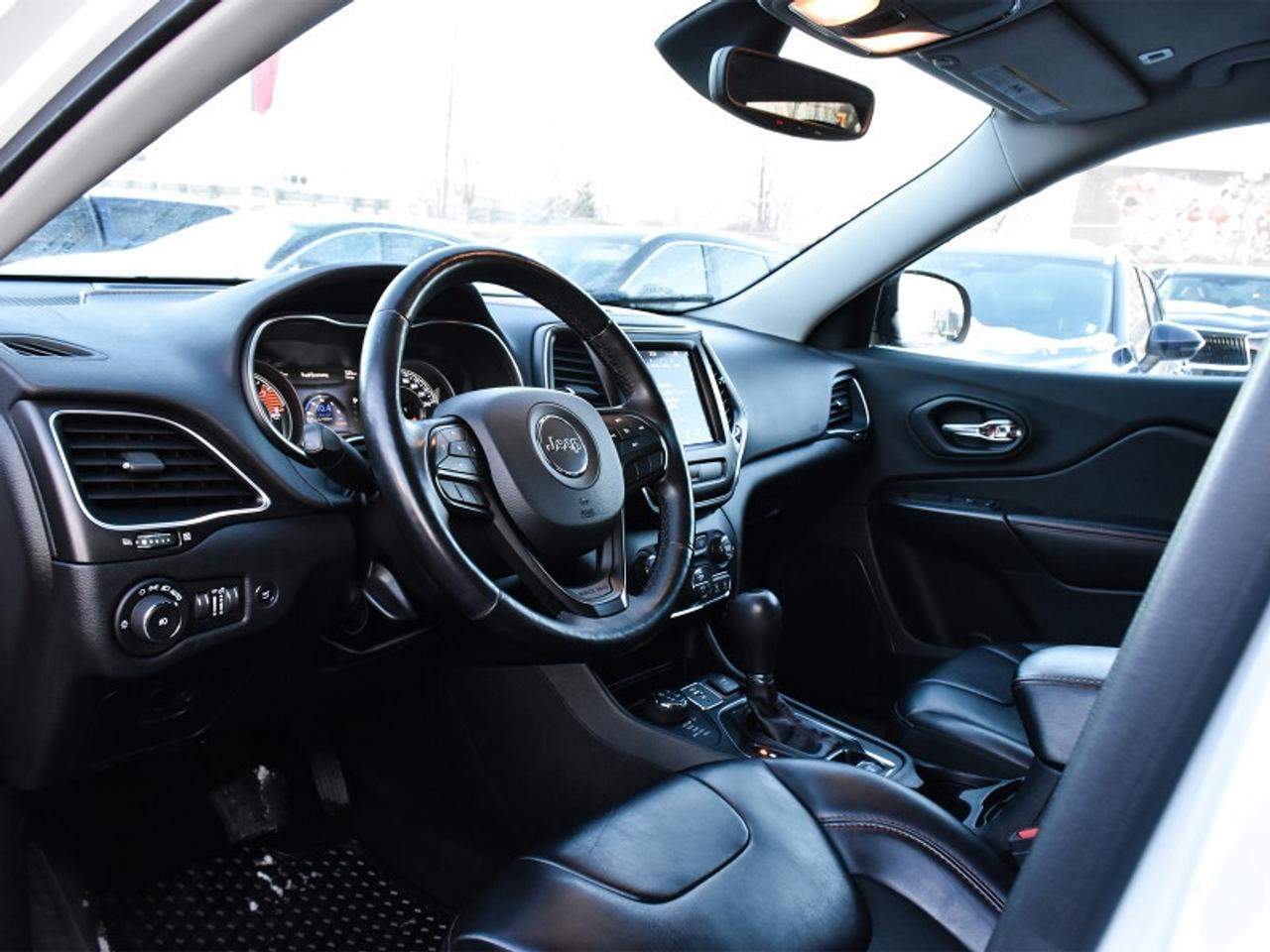 2019 Jeep Cherokee Trailhawk   Leather   CarPlay   Android Auto   Hea Photo