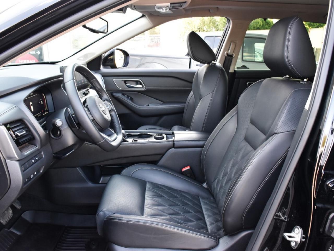 2024 Nissan Rogue Platinum AWD-Leather  Roof  Heads Up Display  Full Photo