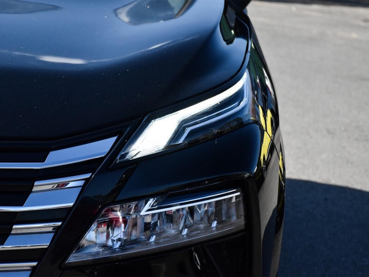 2024 Nissan Rogue Platinum AWD-Leather  Roof  Heads Up Display  Full Photo