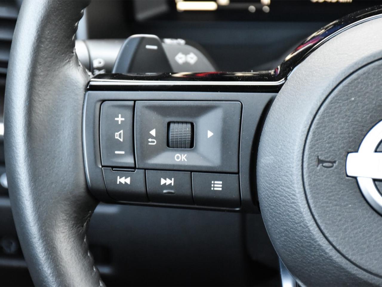 2024 Nissan Rogue Platinum AWD-Leather  Roof  Heads Up Display  Full Photo