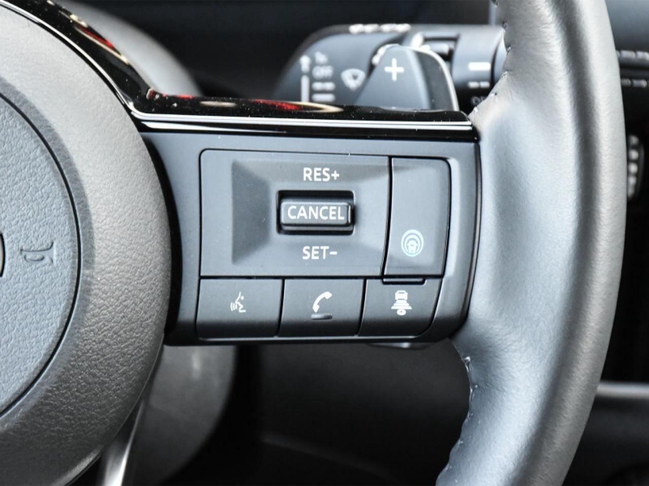 2024 Nissan Rogue Platinum AWD-Leather  Roof  Heads Up Display  Full Photo