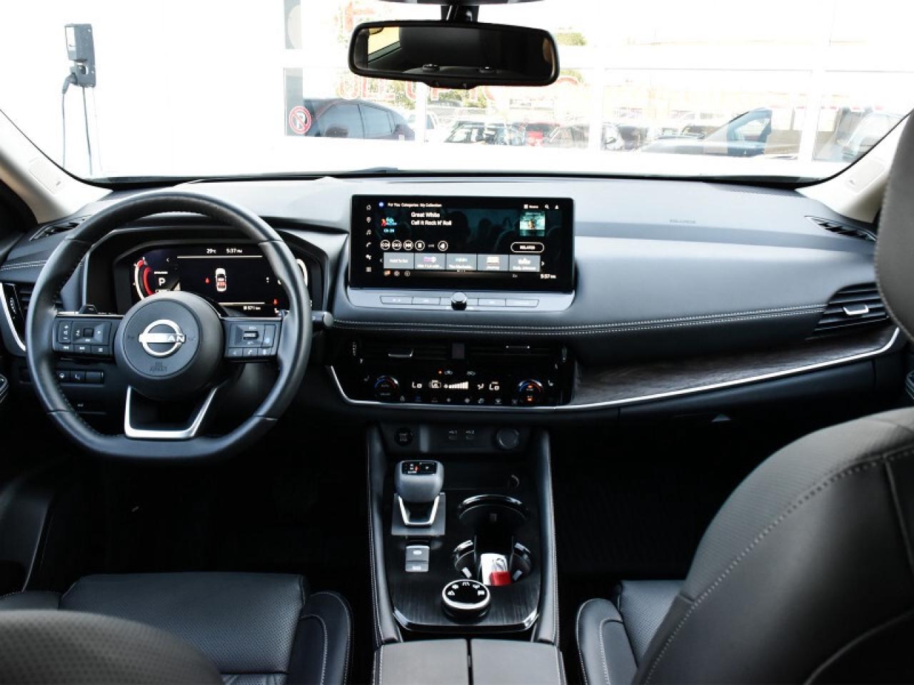 2024 Nissan Rogue Platinum AWD-Leather  Roof  Heads Up Display  Full Photo