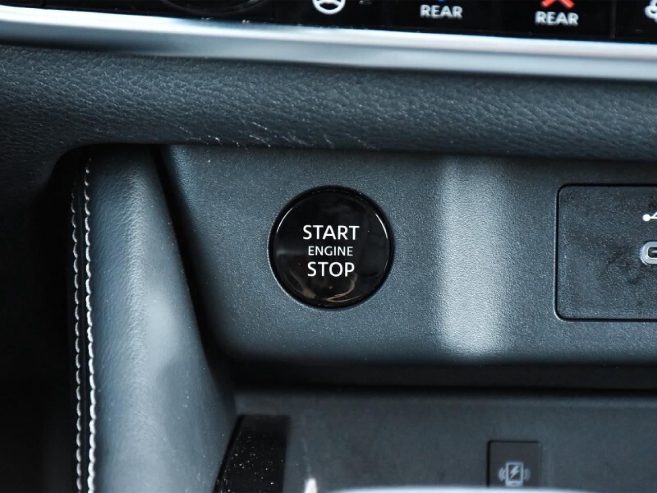 2024 Nissan Rogue Platinum AWD-Leather  Roof  Heads Up Display  Full Photo