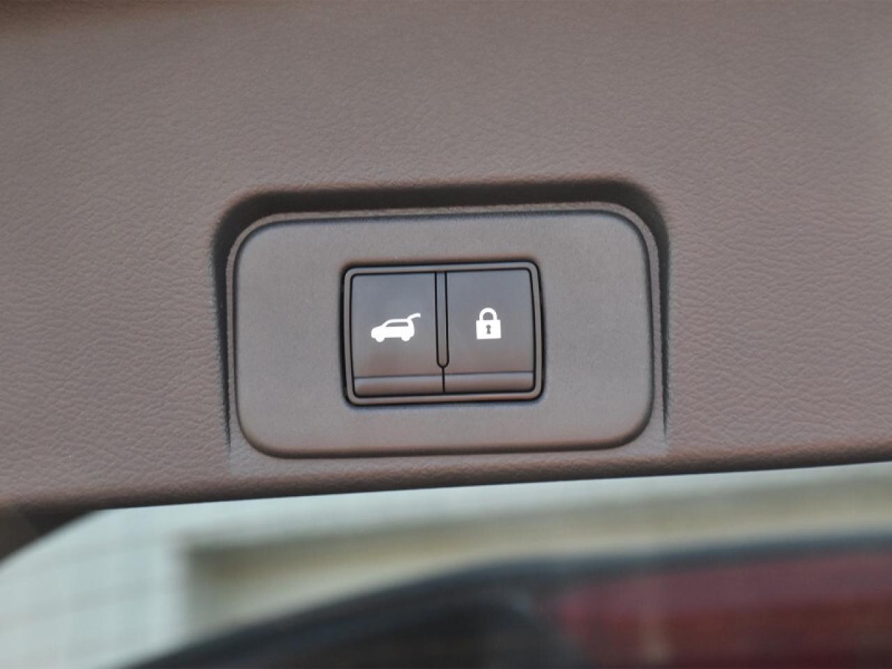 2024 Nissan Rogue Platinum AWD-Leather  Roof  Heads Up Display  Full Photo