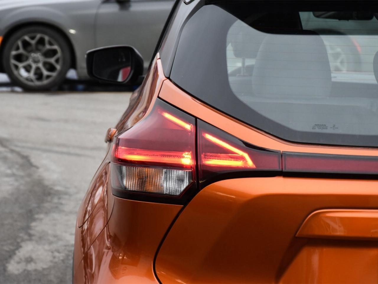 2021 Nissan Kicks SR  Carplay   Android Auto   Heated Seats & Steeri Photo