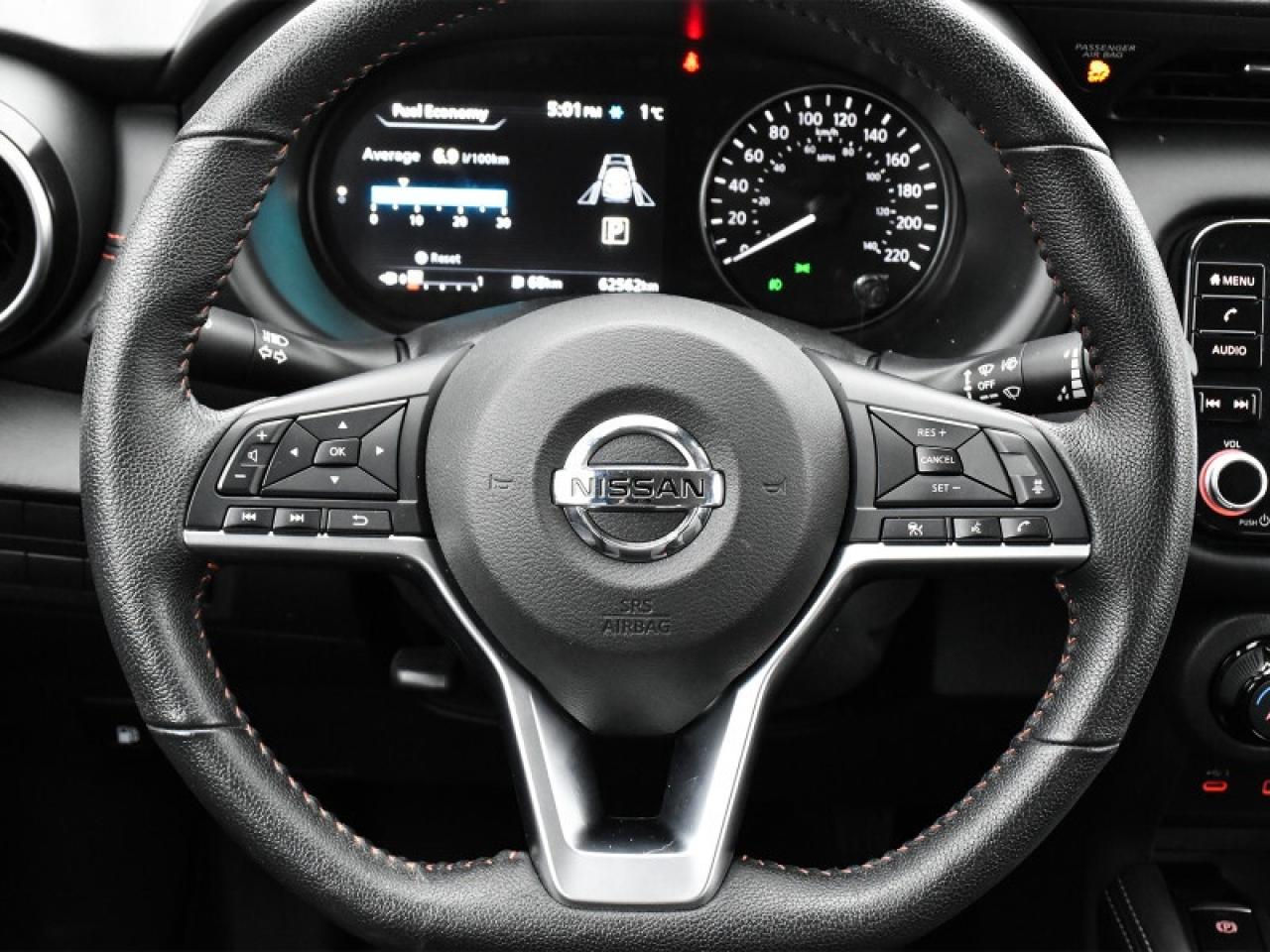 2021 Nissan Kicks SR  Carplay   Android Auto   Heated Seats & Steeri Photo