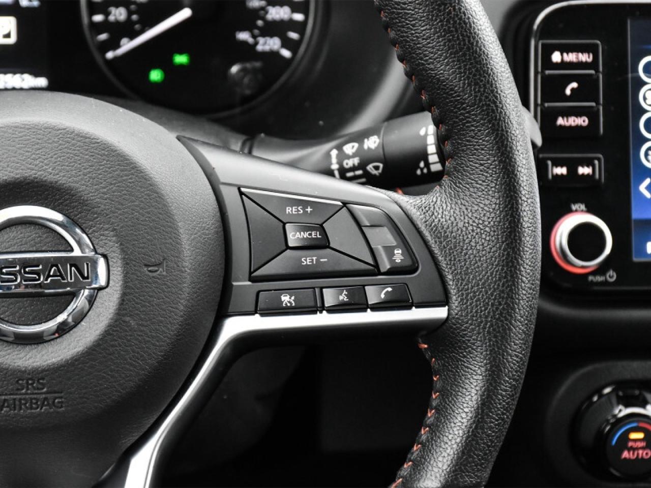 2021 Nissan Kicks SR  Carplay   Android Auto   Heated Seats & Steeri Photo