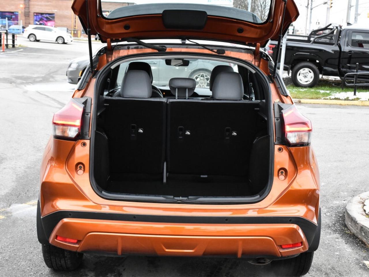 2021 Nissan Kicks SR  Carplay   Android Auto   Heated Seats & Steeri Photo