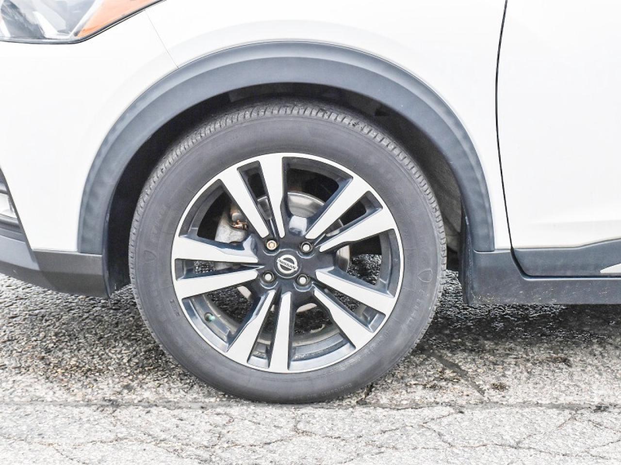 2020 Nissan Kicks SR  Carplay, Android Auto, Remote Start, Remote St Photo