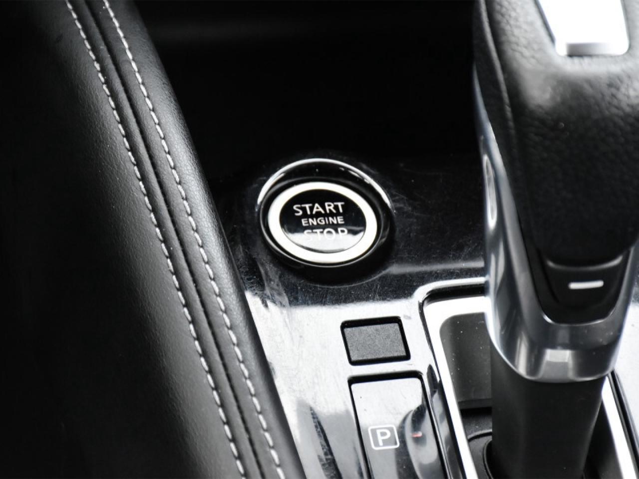 2020 Nissan Kicks SR  Carplay, Android Auto, Remote Start, Remote St Photo