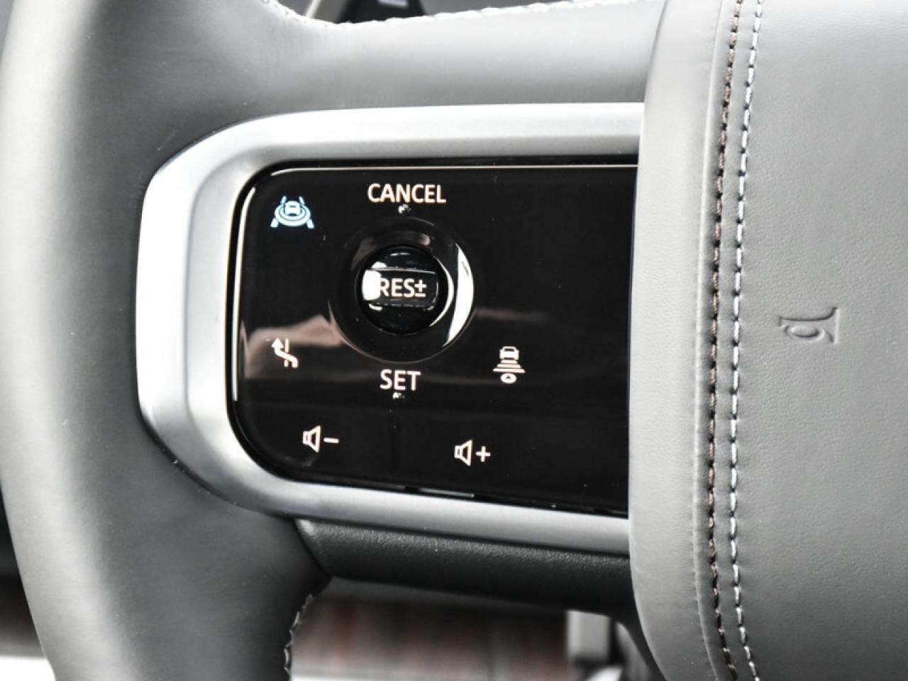 2025 Nissan Armada Platinum Reserve   Leather   Sunroof   HUD   Massa Photo