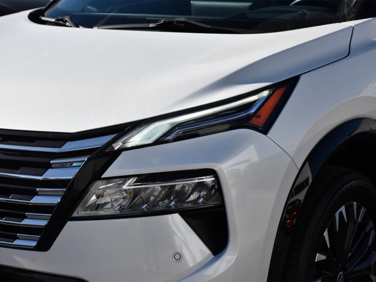 2024 Nissan Rogue Platinum AWD-Leather  Roof  Heads Up Display  Full Photo