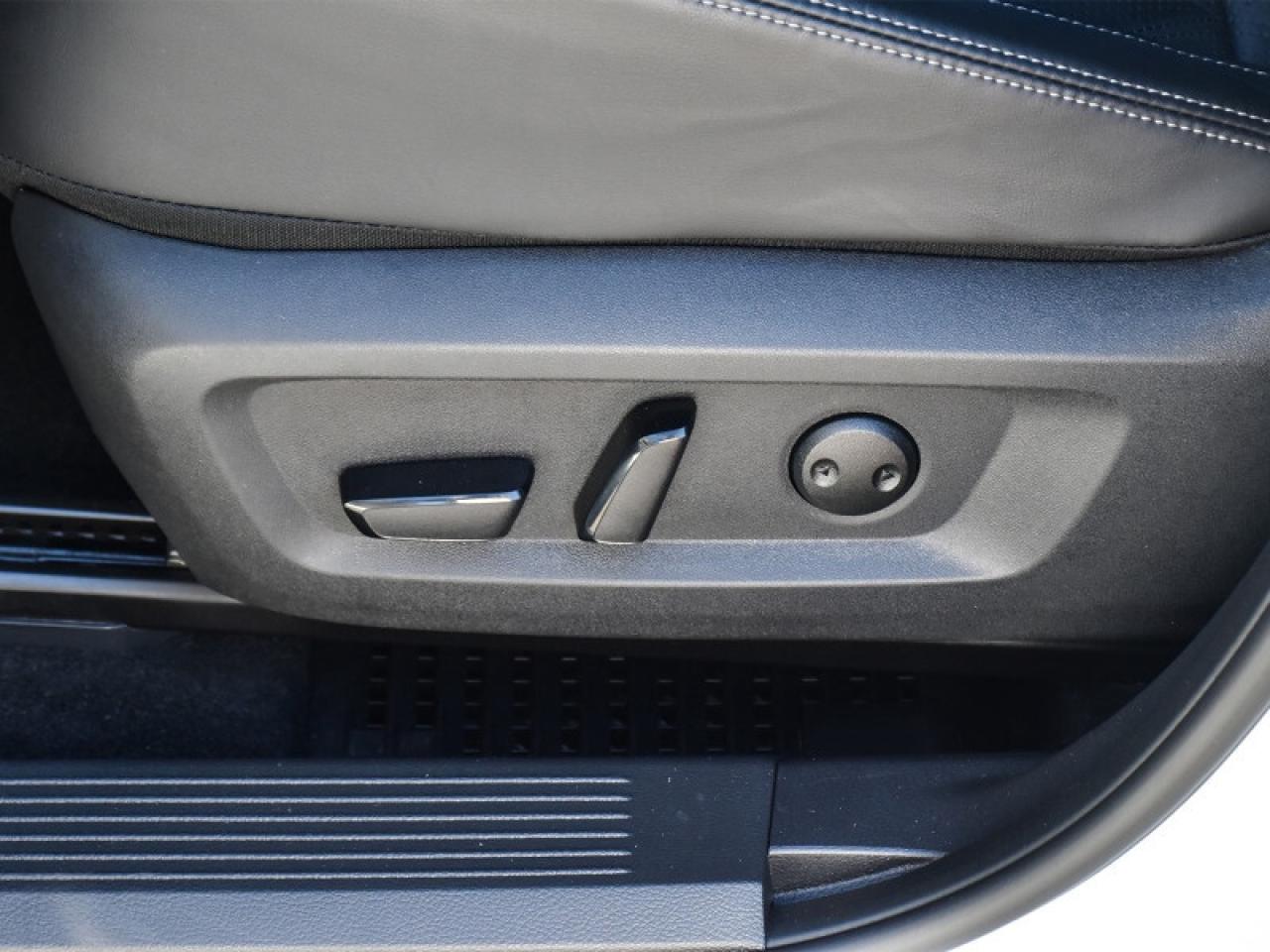 2024 Nissan Rogue Platinum AWD-Leather  Roof  Heads Up Display  Full Photo