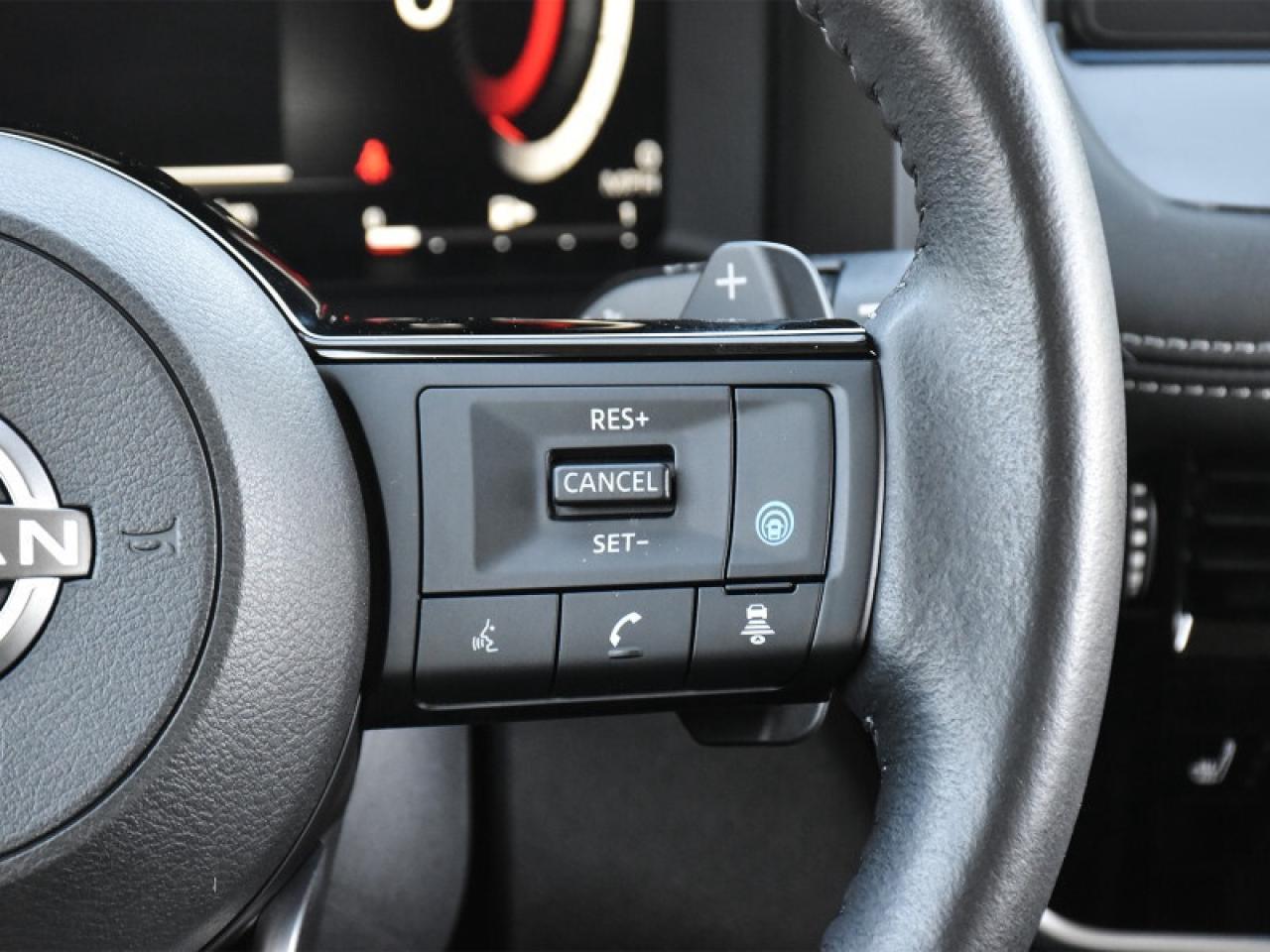 2024 Nissan Rogue Platinum AWD-Leather  Roof  Heads Up Display  Full Photo