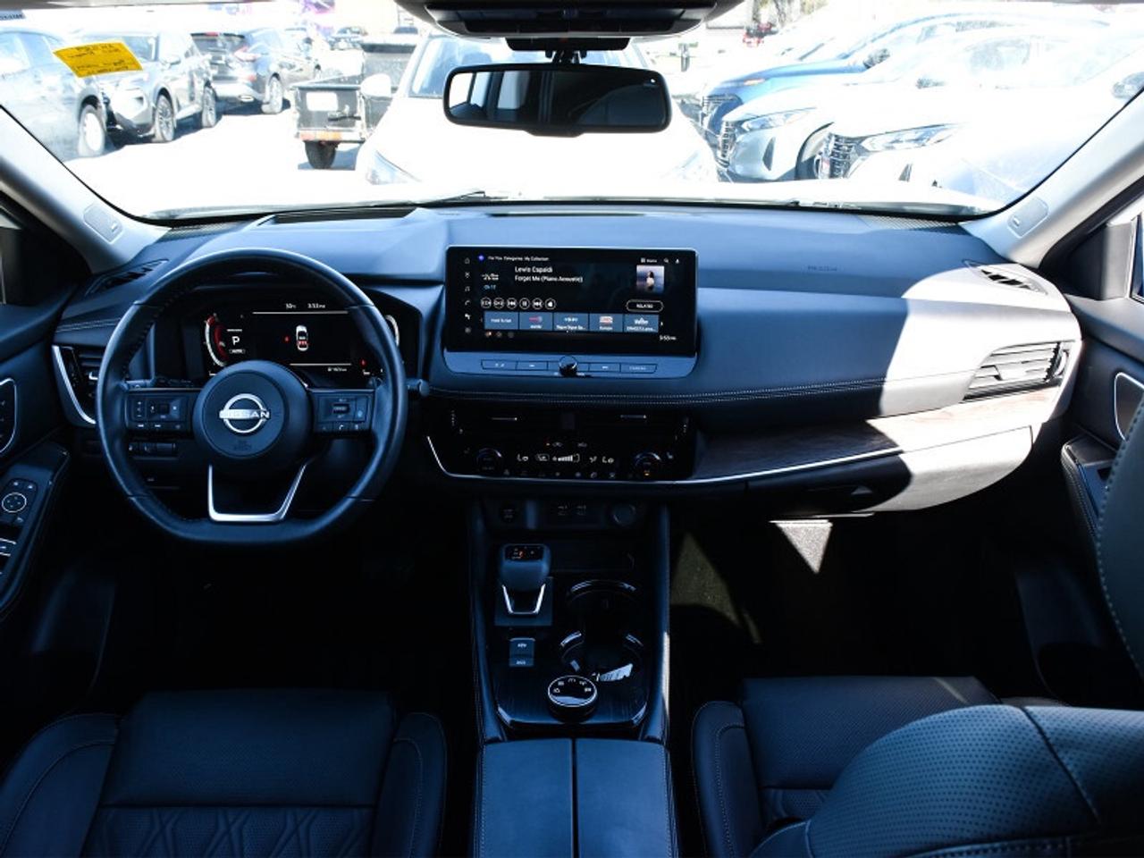 2024 Nissan Rogue Platinum AWD-Leather  Roof  Heads Up Display  Full Photo