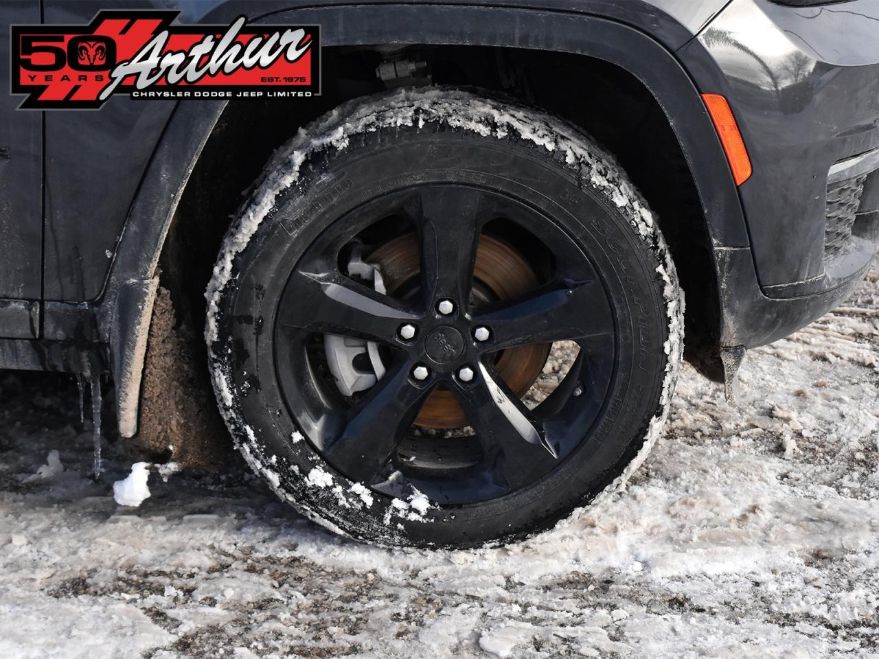 2024 Jeep Grand Cherokee L L LIMITED 4X4 Photo