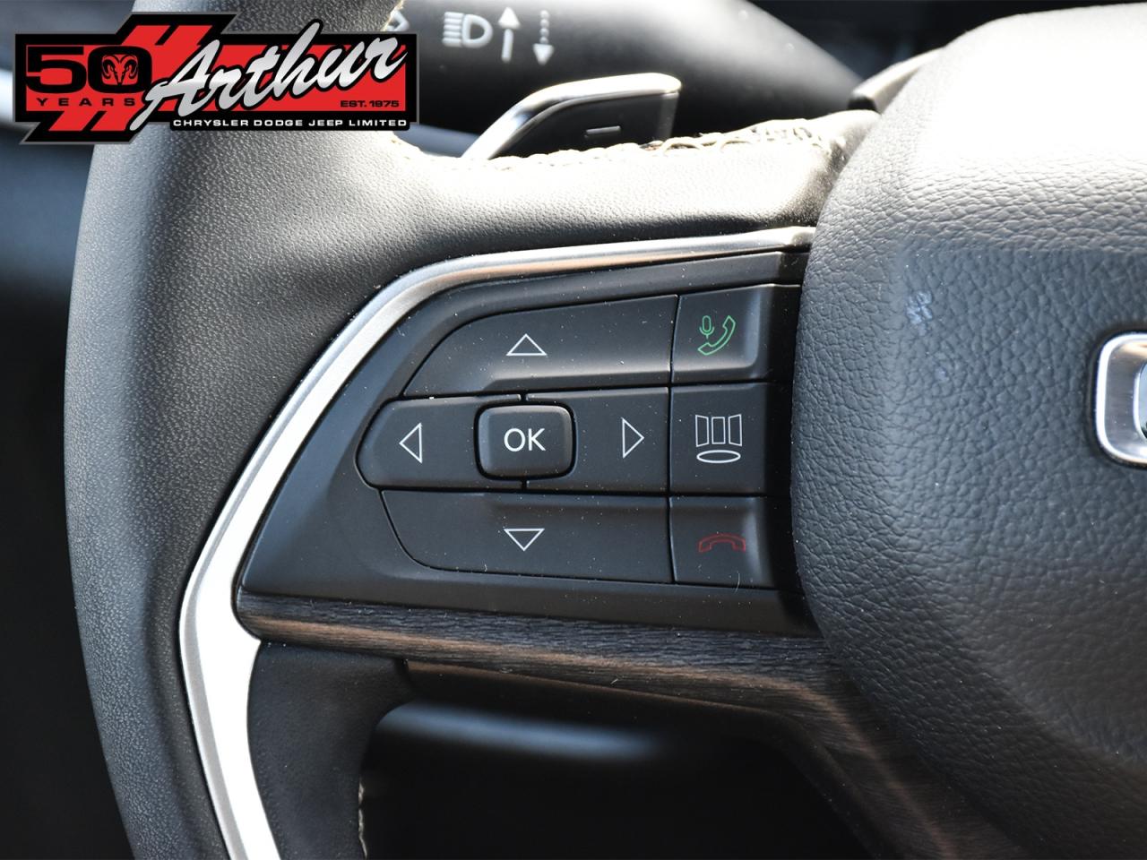 2024 Jeep Grand Cherokee L L LIMITED 4X4 Photo