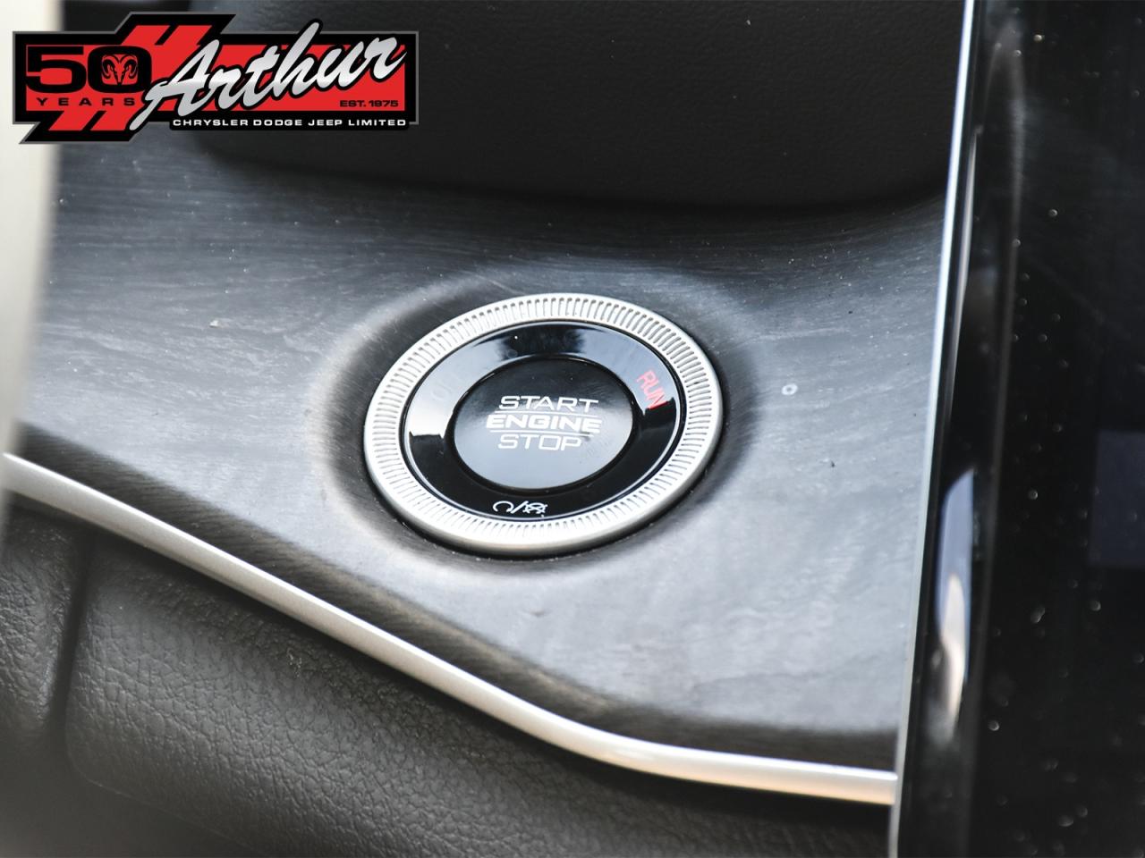 2024 Jeep Grand Cherokee L L LIMITED 4X4 Photo