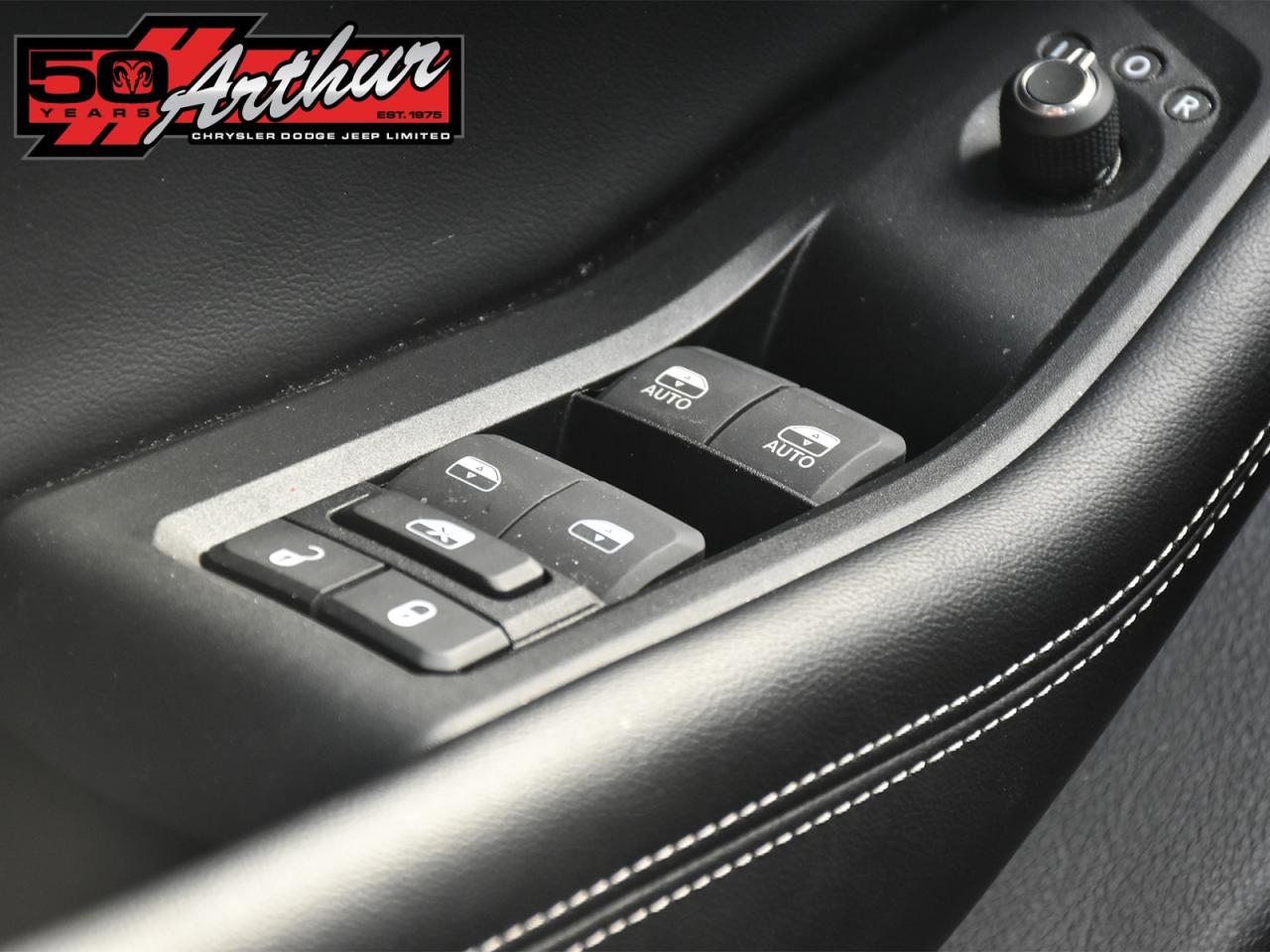 2024 Jeep Grand Cherokee L L LIMITED 4X4 Photo