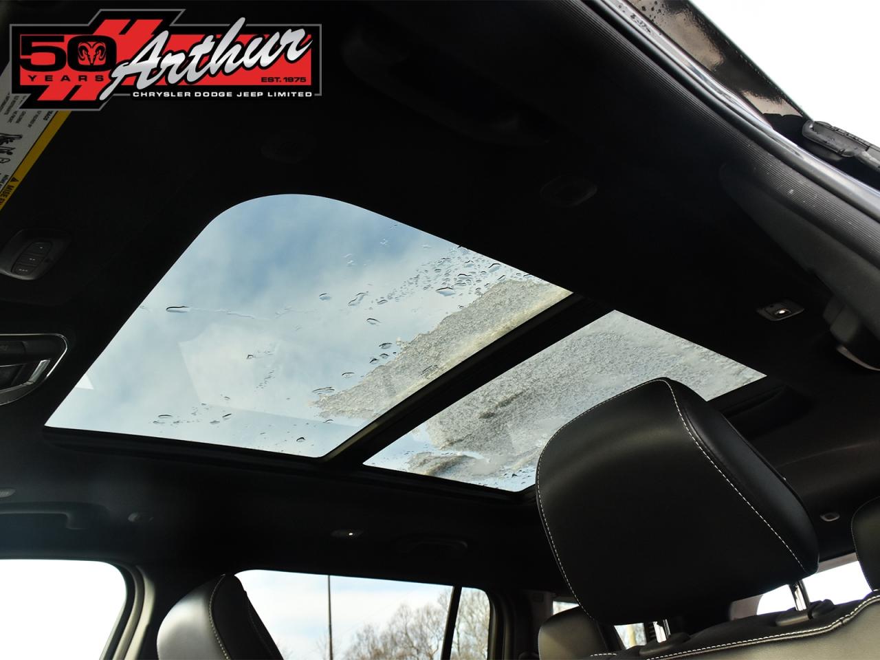 2024 Jeep Grand Cherokee L L LIMITED 4X4 Photo