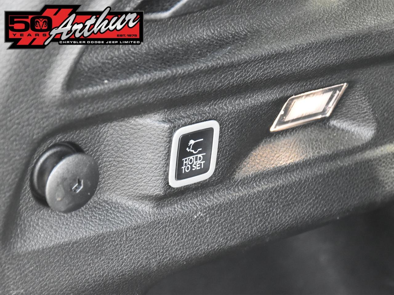 2024 Jeep Grand Cherokee L L LIMITED 4X4 Photo