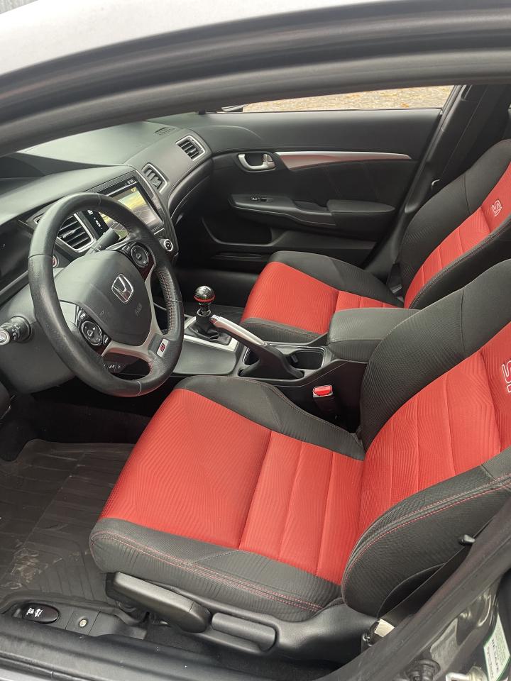 2014 Honda Civic Sedan 4dr Man Si navigation sunroof backup camera Photo