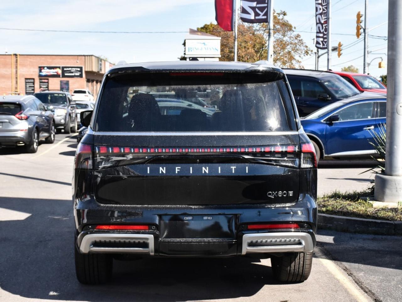 2025 Infiniti QX80 SENSORY AWD-Brown Leather  Navi  Sunroof  Fully Lo Photo