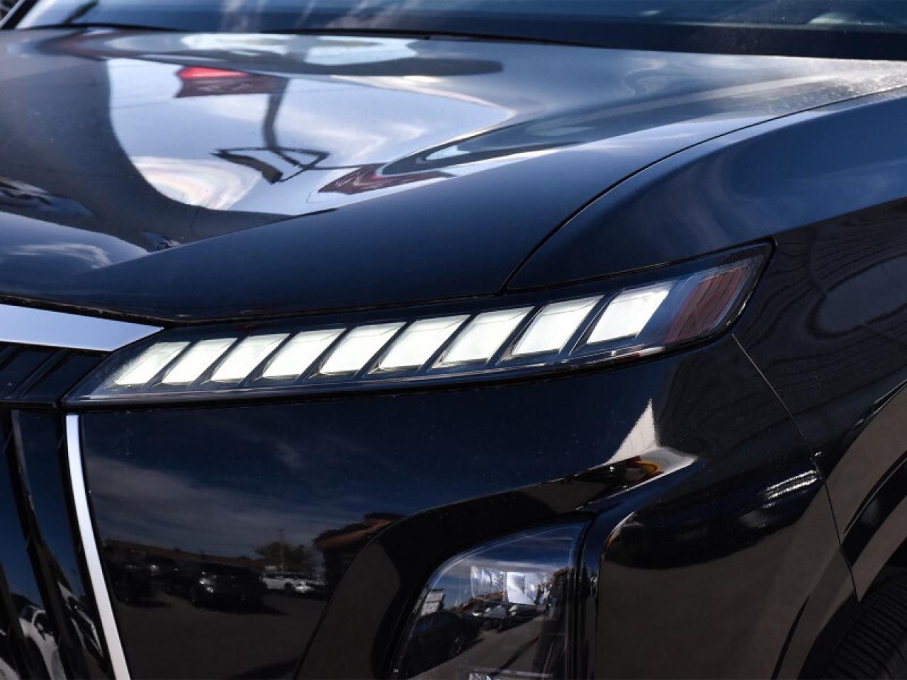 2025 Infiniti QX80 SENSORY AWD-Brown Leather  Navi  Sunroof  Fully Lo Photo