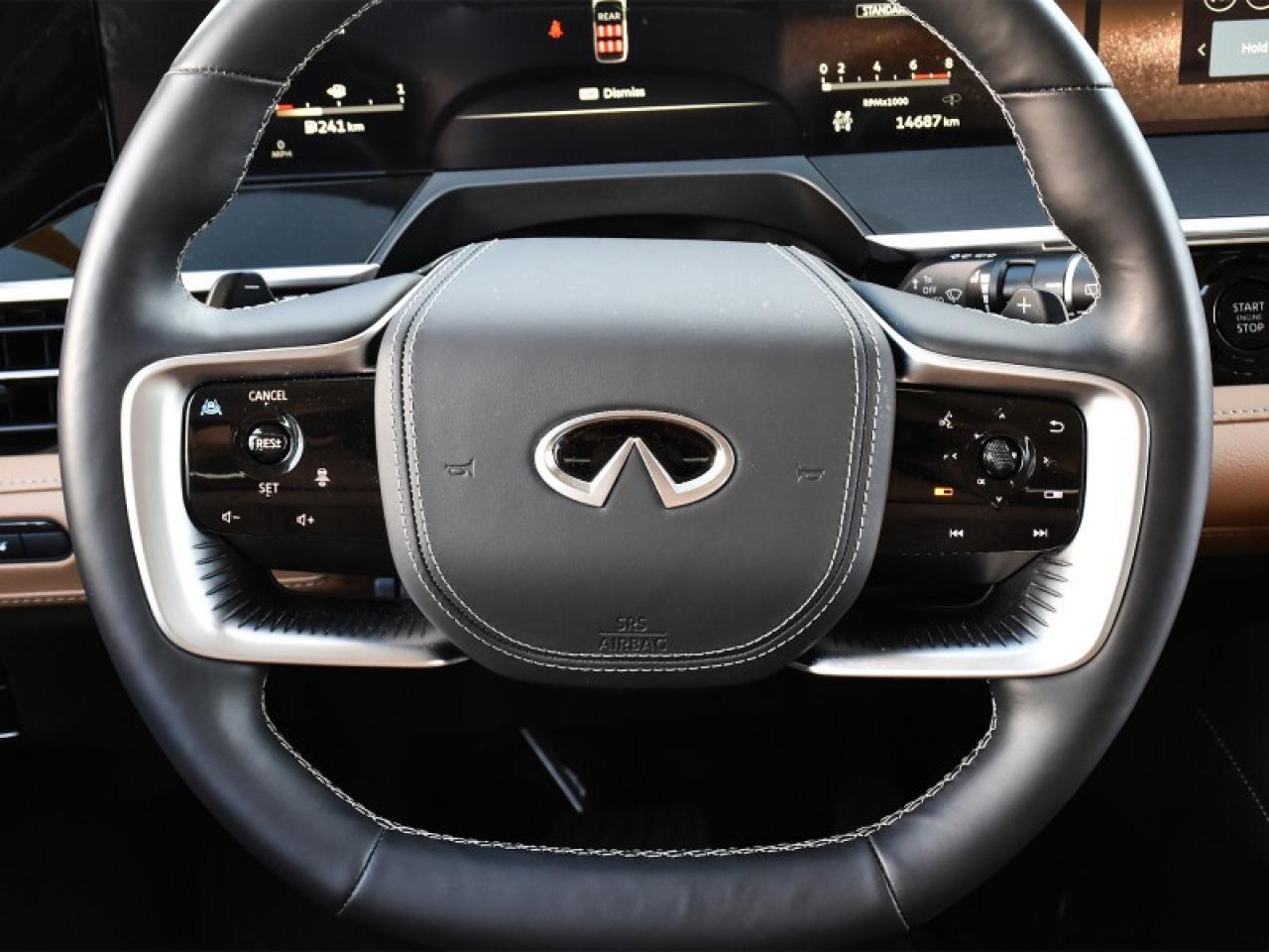 2025 Infiniti QX80 SENSORY AWD-Brown Leather  Navi  Sunroof  Fully Lo Photo