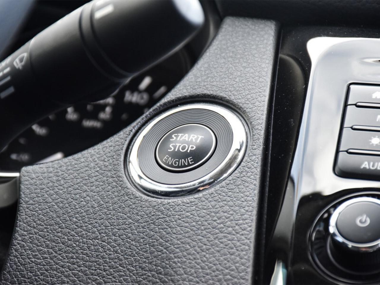 2023 Nissan Qashqai SL AWD Leather  Roof   Navi   360 Cam   Adaptive C Photo