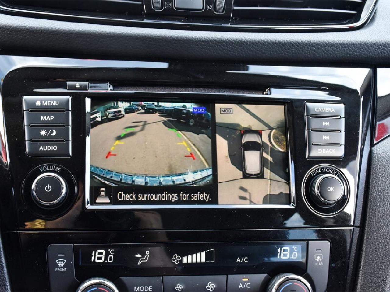 2023 Nissan Qashqai SL AWD Leather  Roof   Navi   360 Cam   Adaptive C Photo