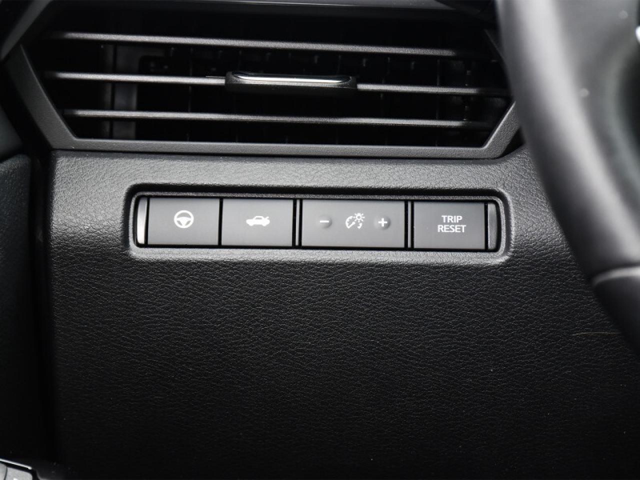 2022 Nissan Altima Platinum AWD-Leather  Navi  Roof  Fully Loaded Photo