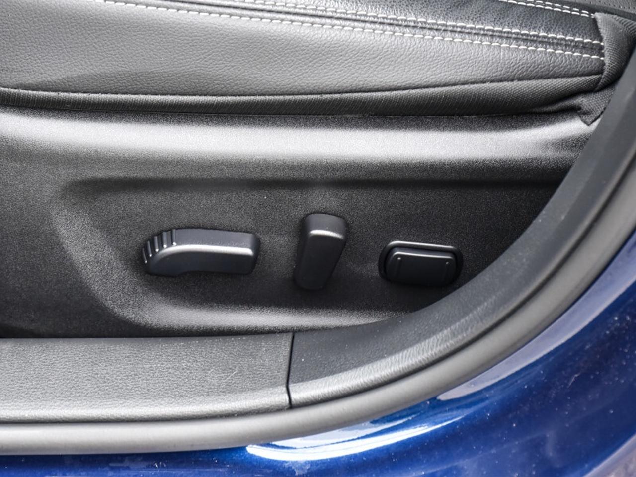 2022 Nissan Altima Platinum AWD-Leather  Navi  Roof  Fully Loaded Photo