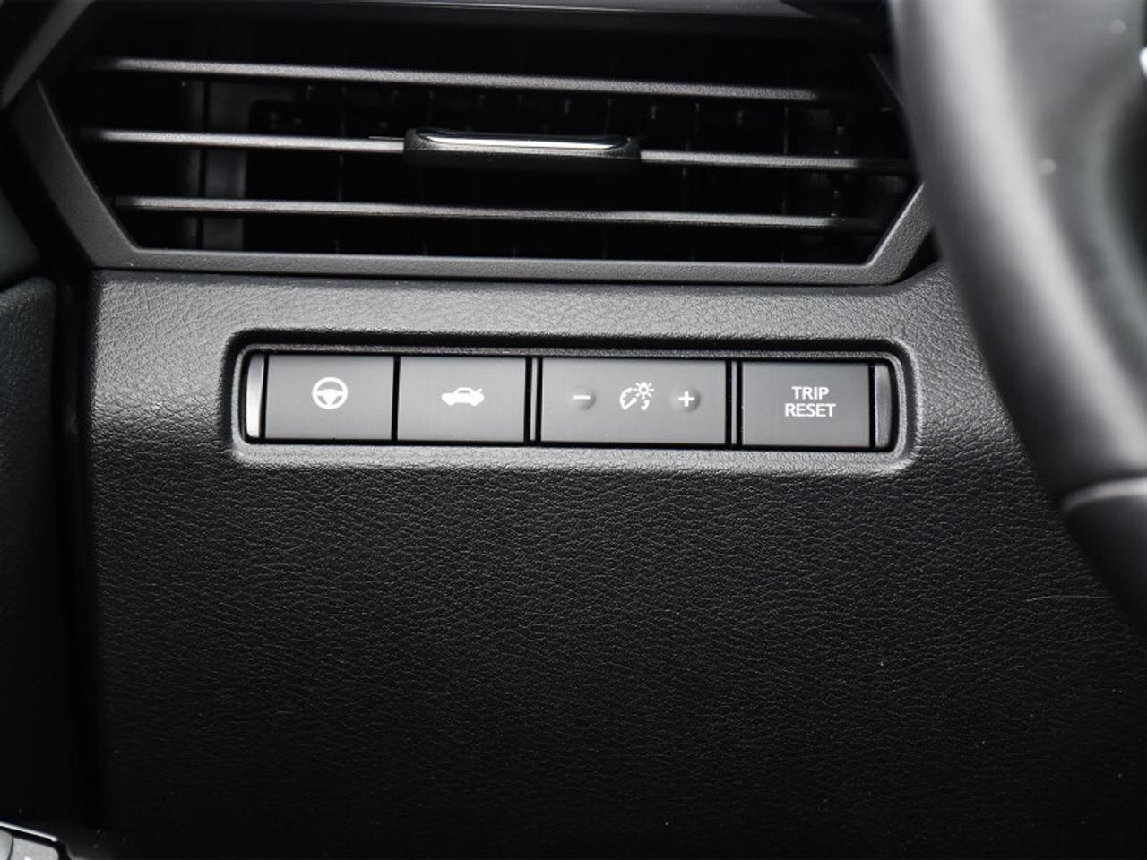 2022 Nissan Altima Platinum AWD-Leather  Navi  Roof  Fully Loaded Photo