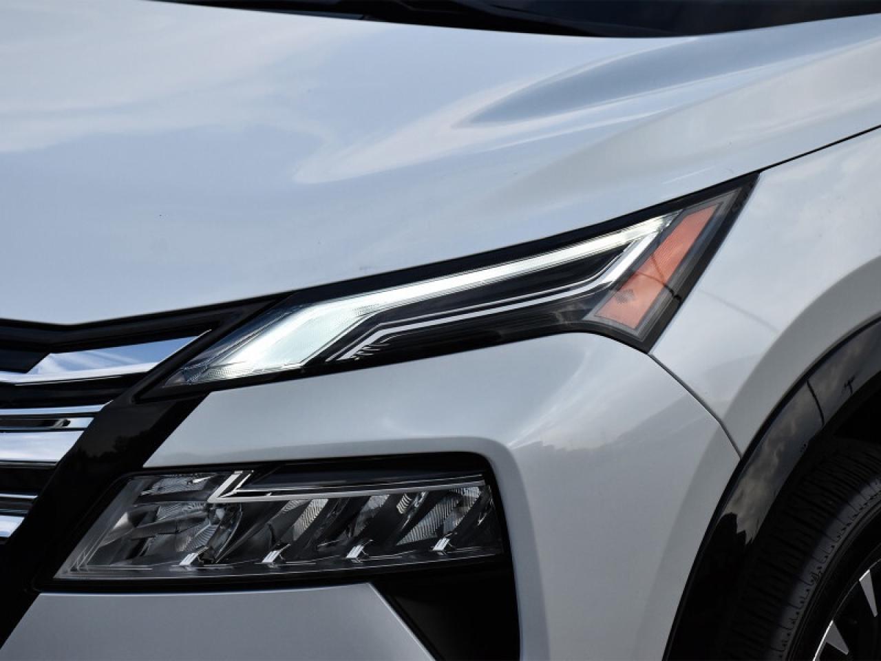 2024 Nissan Rogue Platinum AWD-Leather  Roof  Heads Up Display  Full Photo