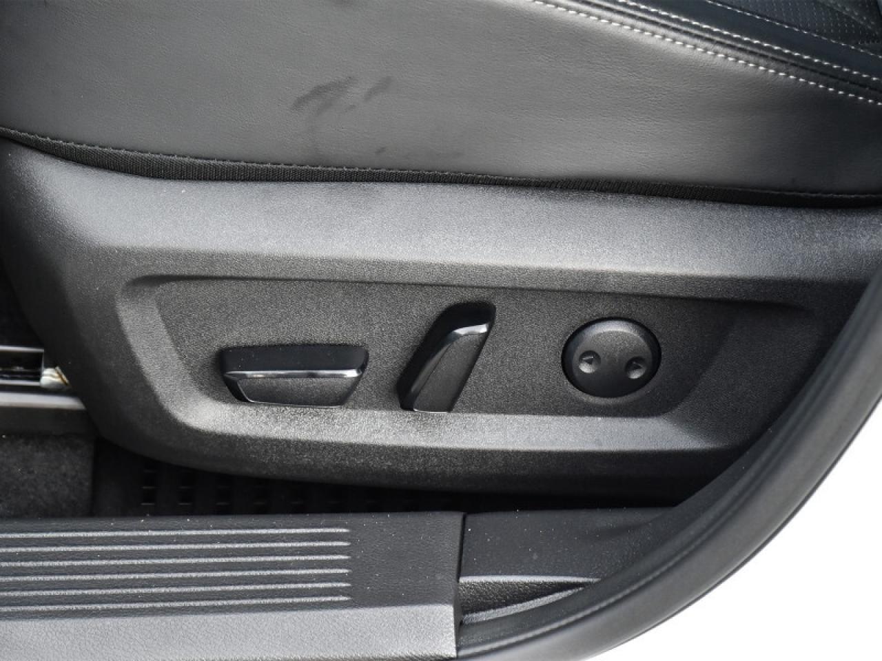 2024 Nissan Rogue Platinum AWD-Leather  Roof  Heads Up Display  Full Photo