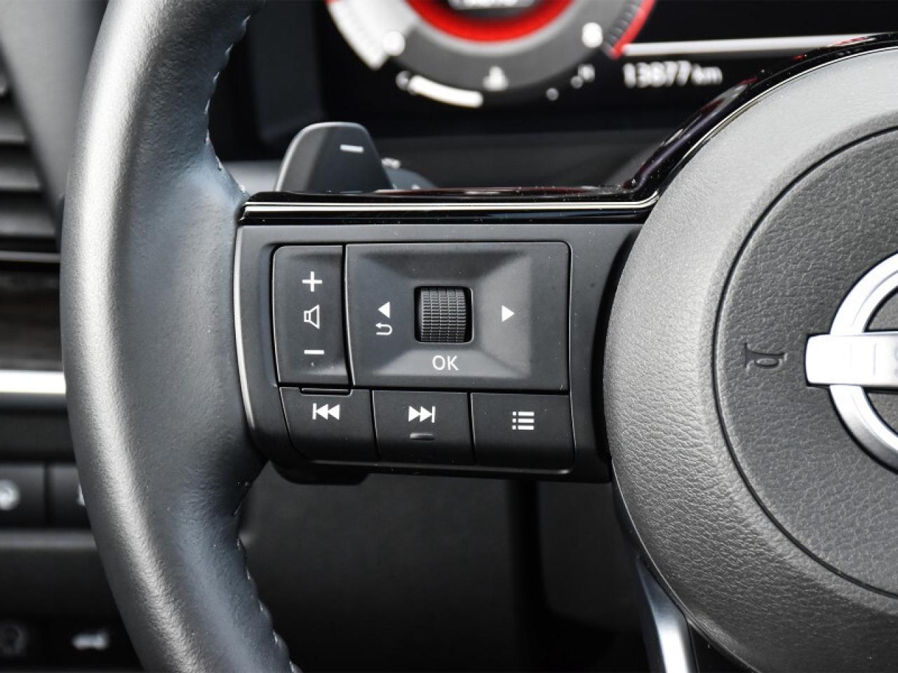 2024 Nissan Rogue Platinum AWD-Leather  Roof  Heads Up Display  Full Photo