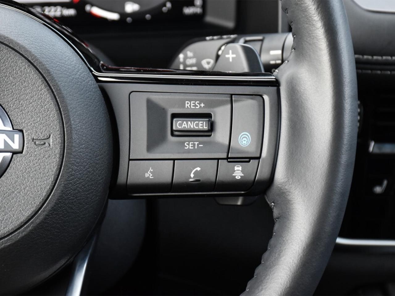 2024 Nissan Rogue Platinum AWD-Leather  Roof  Heads Up Display  Full Photo