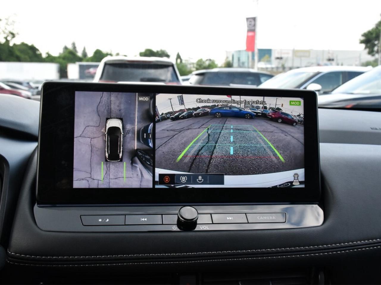 2024 Nissan Rogue Platinum AWD-Leather  Roof  Heads Up Display  Full Photo