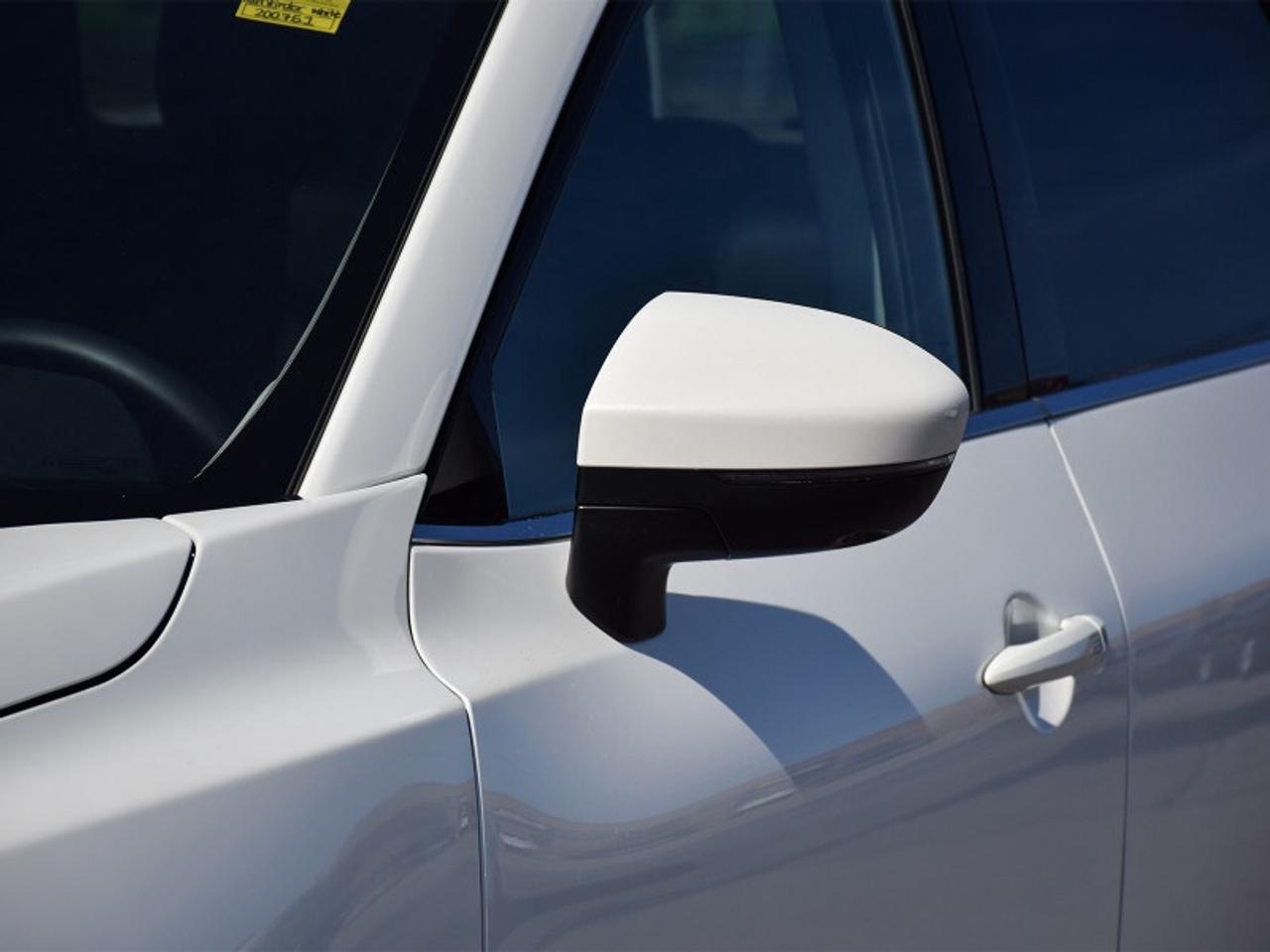 2024 Nissan Pathfinder Platinum AWD-Navi  Captain Chairs  Leather  heads Photo