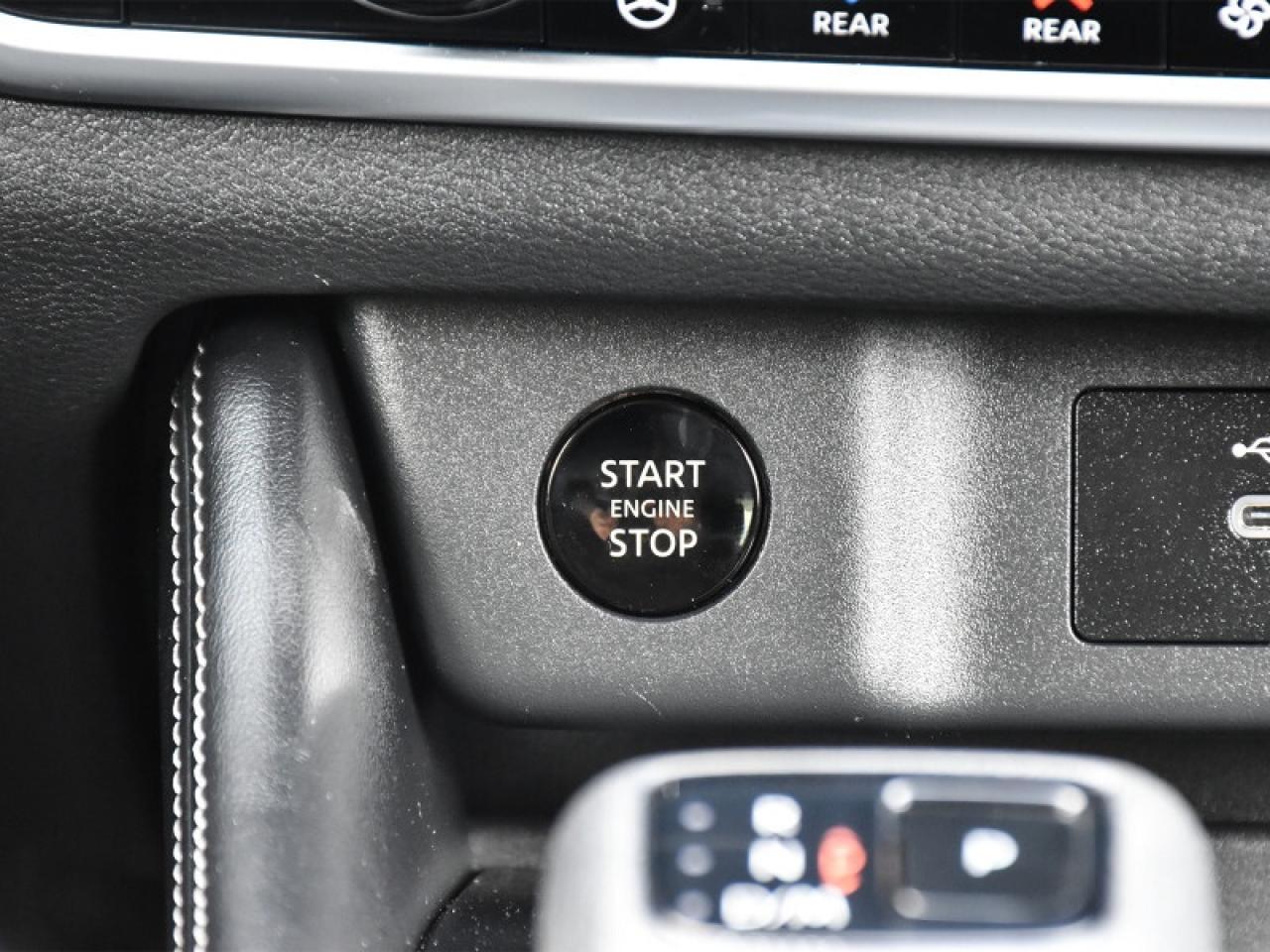 2025 Nissan Rogue Platinum AWD-Navi  Heads Up Display  Leather Photo