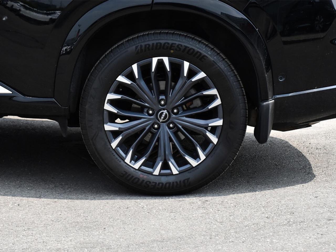 2025 Nissan Rogue Platinum AWD   Leather   Navi   HUD   Pano Moonroo Photo