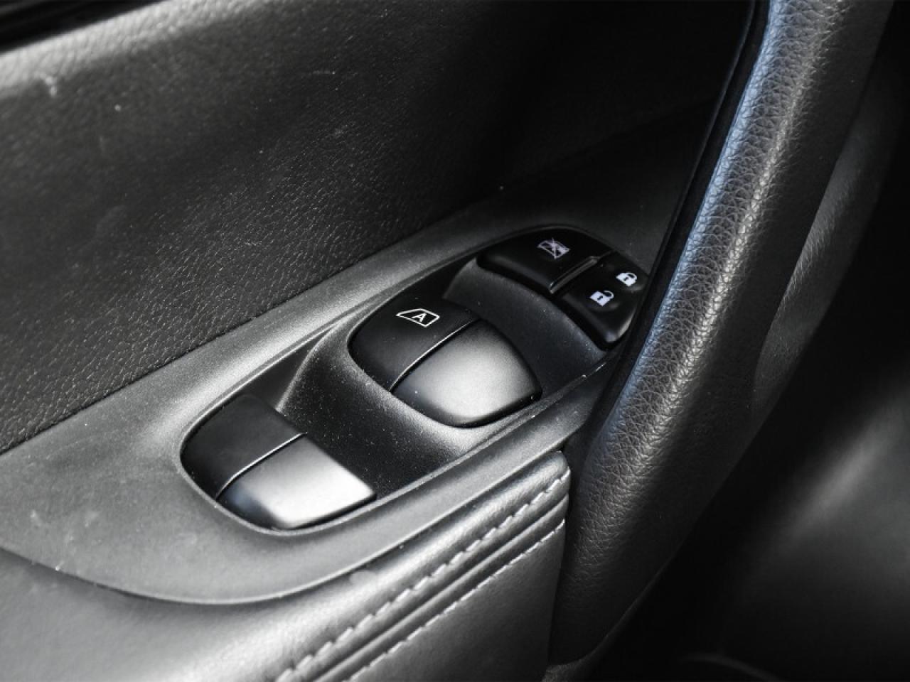 2022 Nissan Qashqai SL AWD-Navi  Leather  Roof  Fully Loaded Photo