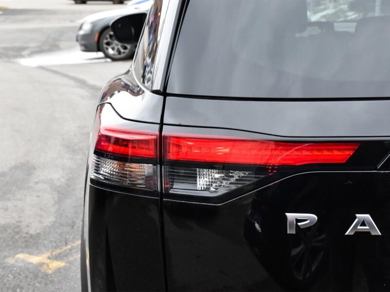 2024 Nissan Pathfinder SL Premium  Leather   Panoroof   Nav   Adaptive Cr Photo