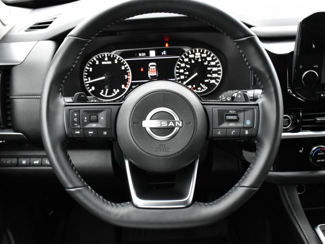 2024 Nissan Pathfinder SL Premium  Leather   Panoroof   Nav   Adaptive Cr Photo